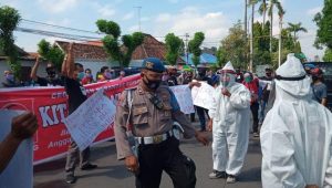 Projo Jombang Demo Kejaksaan Negeri Jombang