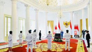 Presiden Jokowi saat melantik calon Pamong Praja muda secara virtual dari Istana Kepresidenan Bogor, Jawa Barat, pada Rabu, 29 Juli 2020.