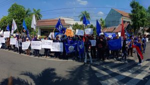 Laporan Tidak Ditangani Maksimal, Sarbumusi Demo DPRD Jombang