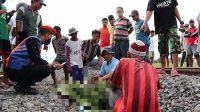 Sebuah Dump Truk Tertabrak Kereta di Jombang, Dua Orang Meninggal Dunia