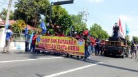 Buruh di Jombang Demo Tuntut Kenaikan UMK 2021