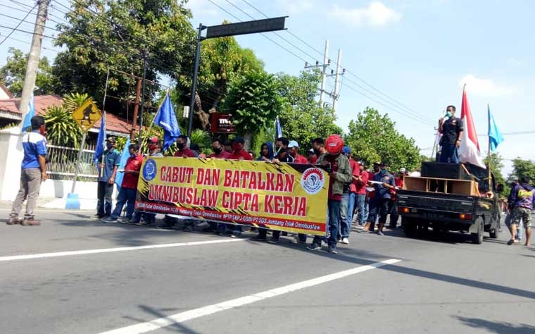 Demo buruh jombang