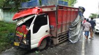 Kecelakan Beruntun Libatkan 3 Kendaraan di Jombang, Diduga Sopir Ngantuk