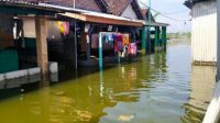 Banjir Genangi Rumah Warga Tanggulangain Sidoarjo Berangsur Surut