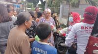 BKNDI Jombang Bersama Perangkat Desa Salurkan Bantuan Korban Banjir Bandarkedungmulyo Jombang