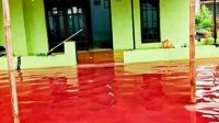 Heboh, Banjir Warna Merah di Pekalongan