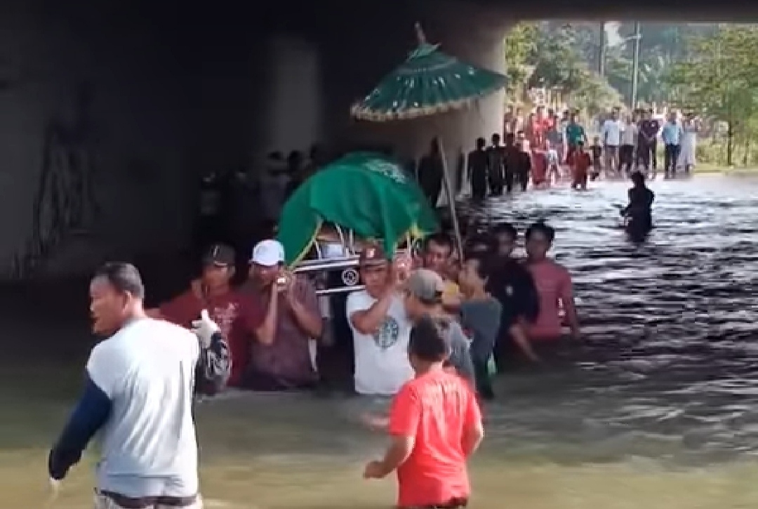 pemakaman korban banjir jombang