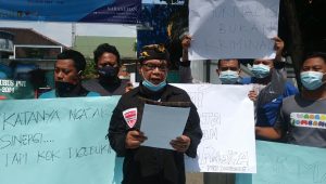 Demo PWI Jombang Tuntut Polisi Usut Tuntas Kekerasan Terhadap Wartawan Tempo di Surabaya