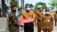 Pemkab Aceh Timur Serahkan 50 Unit Kendaraan Roda Dua Untuk Keuchik dan Mukim