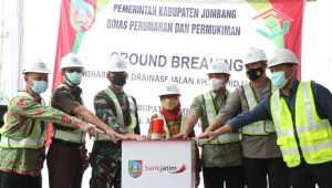 Ground Breaking Rehab Drainase Dan Trotoar Jalan KH. Wahid Hasyim Dimulai