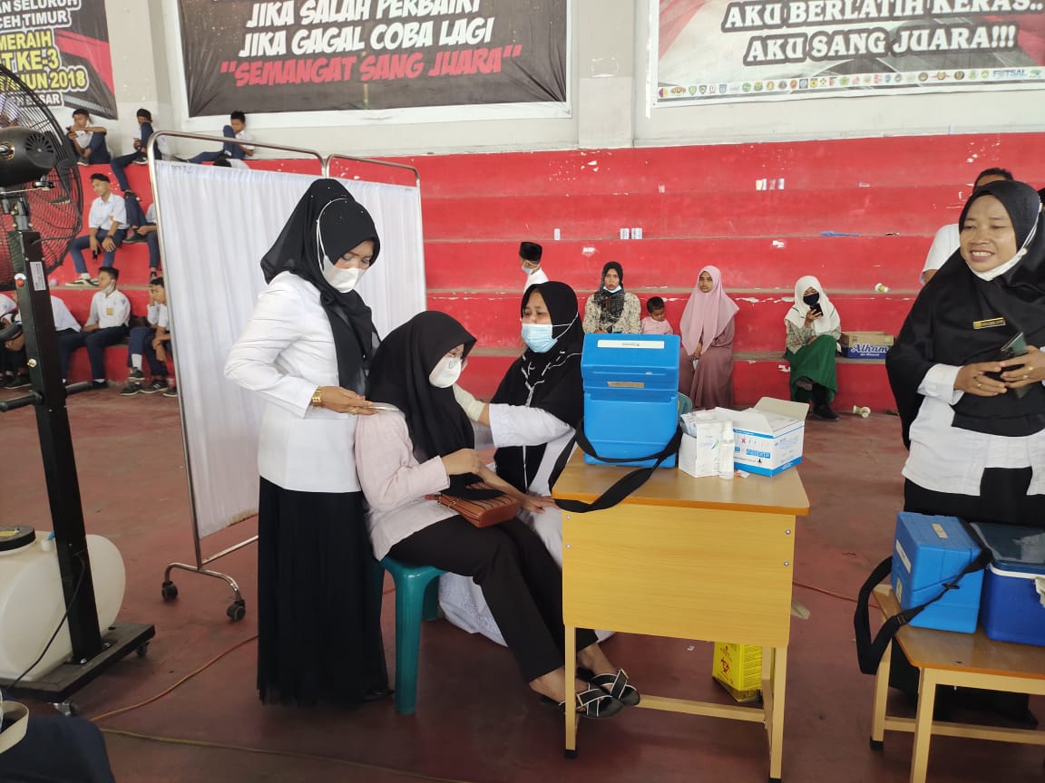 Usai Vaksinasi, Anak Kepsek SMA 2 Idi Rayeuk Aceh Timur Kembali ke Universiti Teknologi Malaysia