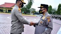 Peureulak Vaksinasi Tertinggi, Kapolres Aceh Timur Berikan Penghargaan