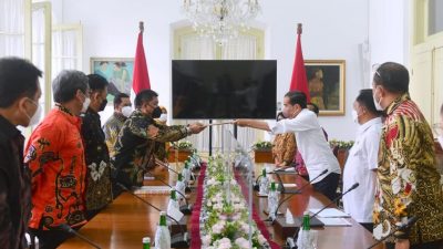 Presiden Jokowi Terima Hasil Tim Seleksi Calon Anggota KPU dan Bawaslu 2022-2027