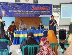 Sosialisasikan Ketentuan Peraturan Perundang-Undangan Bidang Cukai Dinas Kominfo Jombang di Desa Kalikejambon