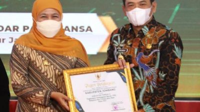 Jombang Sabet Penghargaan Kabupaten Dengan Perencanaan dan Pencapaian Terbaik ke III dari Gubernur Jatim