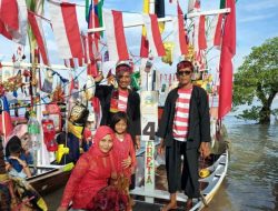 Masyarakat Tajungan Kamal Bangkalan Gelar Lomba Hias Perahu