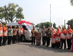 Bank Jatim Serahkan CSR Untuk RSUD Jombang