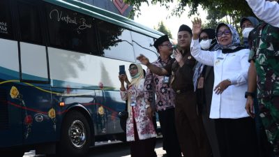 Bupati Jombang Berangkatkan 441 Jamaah Calon Haji