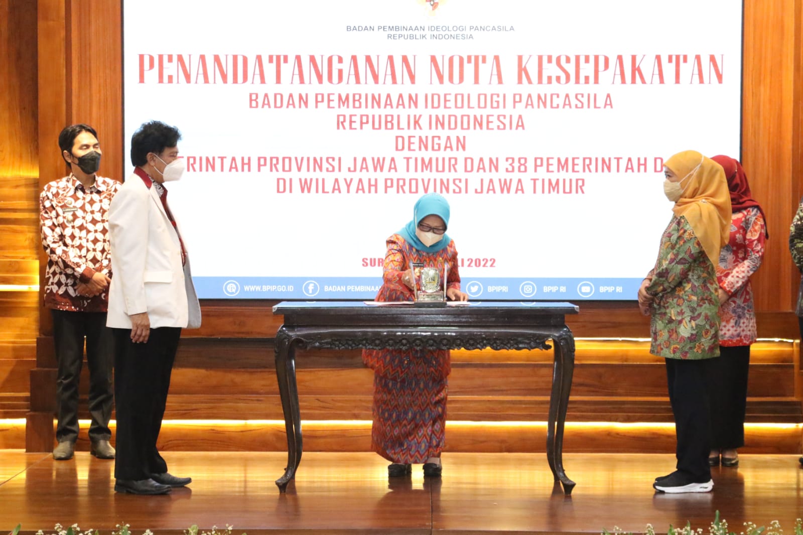 bupati jombang .