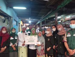Lazisnu Surabaya Salurkan Bantuan Modal Usaha untuk Pedagang Kecil