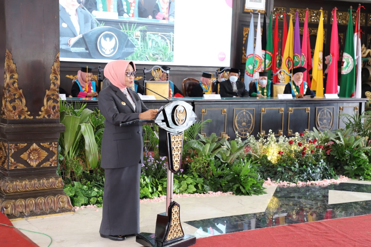 wisuda stikes pemkab jombang