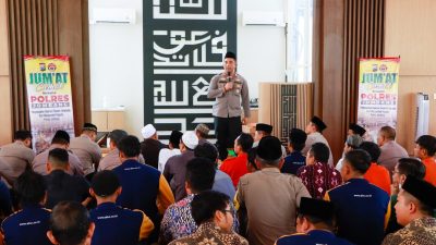Kapolres Jombang Gelar Jum’at Curhat di Masjid Buwarno PT Wahana Sejahtera Food