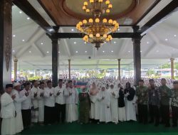 Pelajar Ikuti Doa Bersama Di Pendopo Kabupaten, Ini Pesan Bupati Jombang