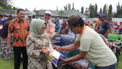 Sumringah 5000 Warga Jombang Dapat Bantuan Dari Pemkab Jelang Idul Fitri