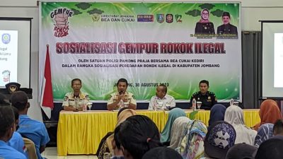 Satpol PP Jombang dan Bea Cukai Kediri Berikan Sosialisasi Gepur Rokok Ilegal Kepada Ojol dan PK Lima