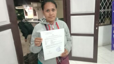 Istri Wartawan Resmi Lapor Pelaku Penganiayaan ke Polres Malra