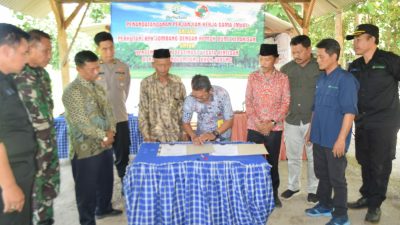 Perhutani KPH Jombang Bersama KPMDH Tandatangani PKS Destinasi Wisata Rintisan Bumi Kepakisan