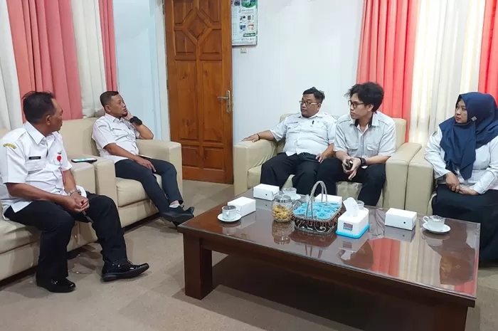 sekretariat dprd jombang