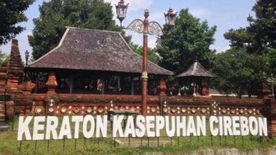 Kericuhan Perebutan Tahta Keraton Kasepuhan Cirebon