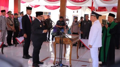 Bupati Jombang Lantik Slamet Santoso KDAW Desa Mojokrapak