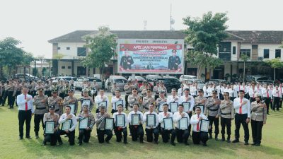 18 Anggota Berprestasi Mendapat Penghargaan Dari Kapolres Jombang