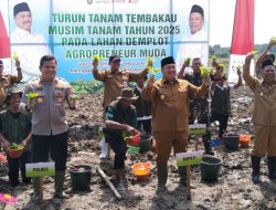 Upaya Tingkatkan Mutu dan Produktivitas, Bupati Jombang Berikan Sosialisasi Tanam Tembakau ke Petani