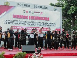 Polres Jombang Gelar Olah Raga Bersama dan Fun Bike Dari Rangkaian Peringatan Hari Bhayangkara ke 79