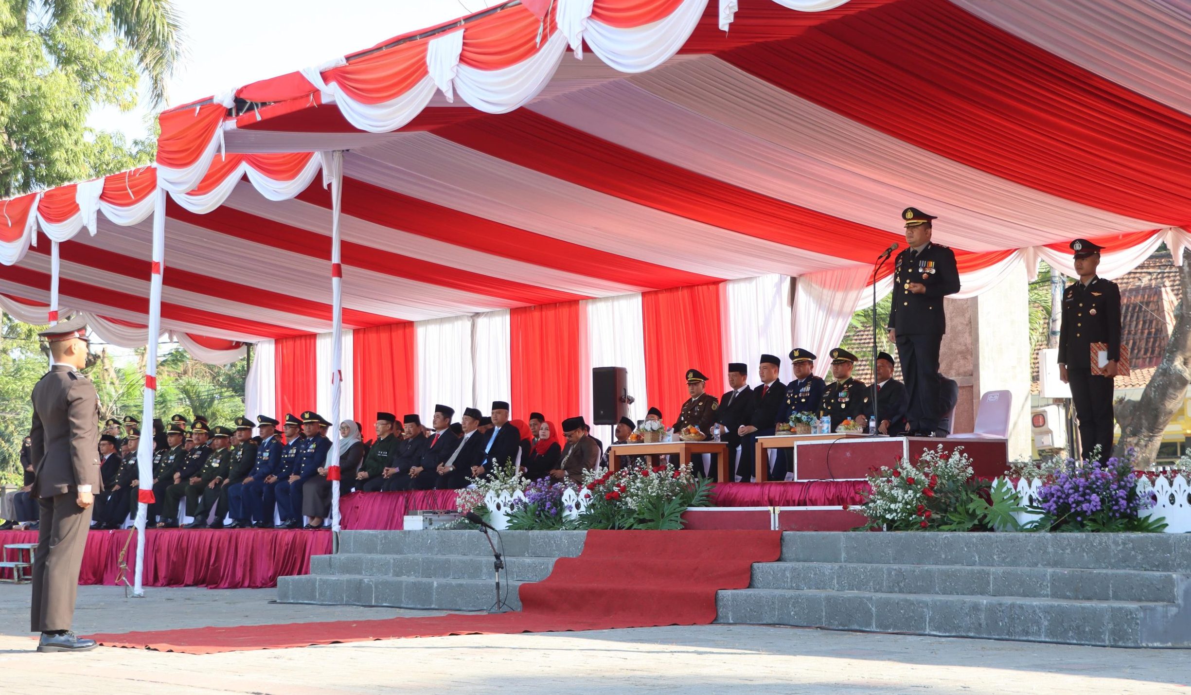 upacara hari bhayangkara