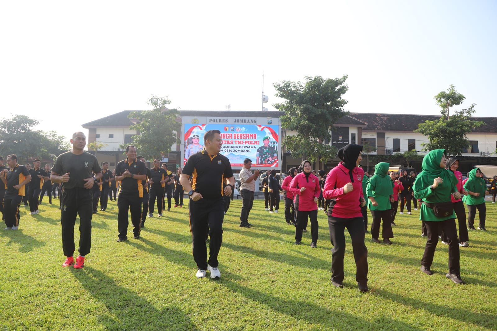 senam polres jombang
