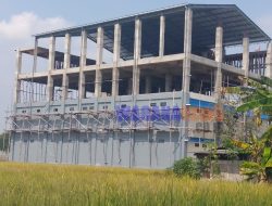 Proyek Gedung 4 Lantai STIE Dewantara Jombang Belum Berizin