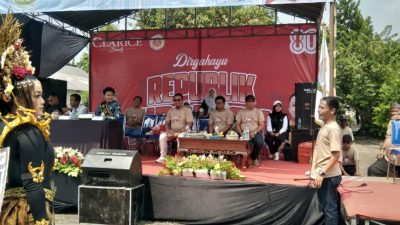 karnaval desa mojongapit