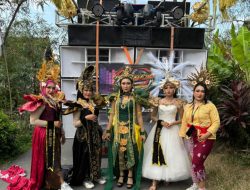 Aura Wedding Meriahkan Karnaval Desa Bongkot Jombang