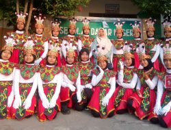SDN Senden Jombang Sabet Juara 2 Putri dan 3 Putra Dalam Gerak Jalan