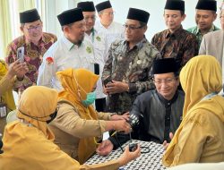 Menteri Agama Cek Kesehatan Gratis dan Program Makan Bergizi di Ponpes Darul Ulum Jombang