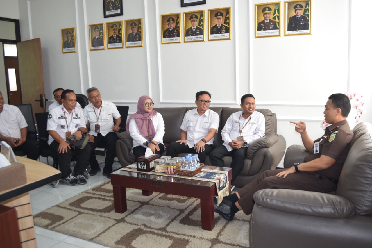 kejaksaan negeri lamongan
