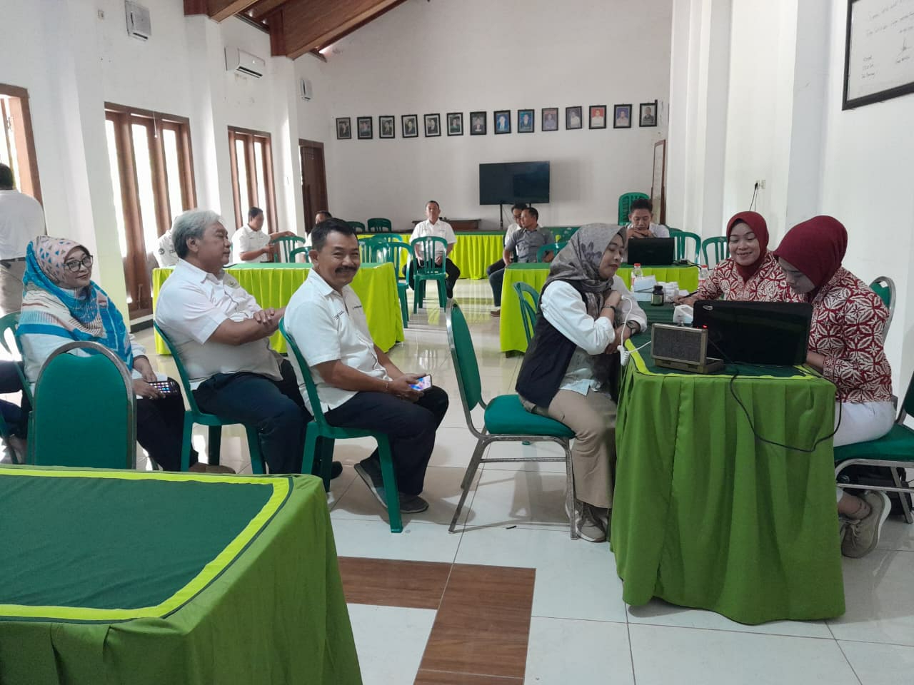 Apotik Kimia Farma Dhoho Kediri
