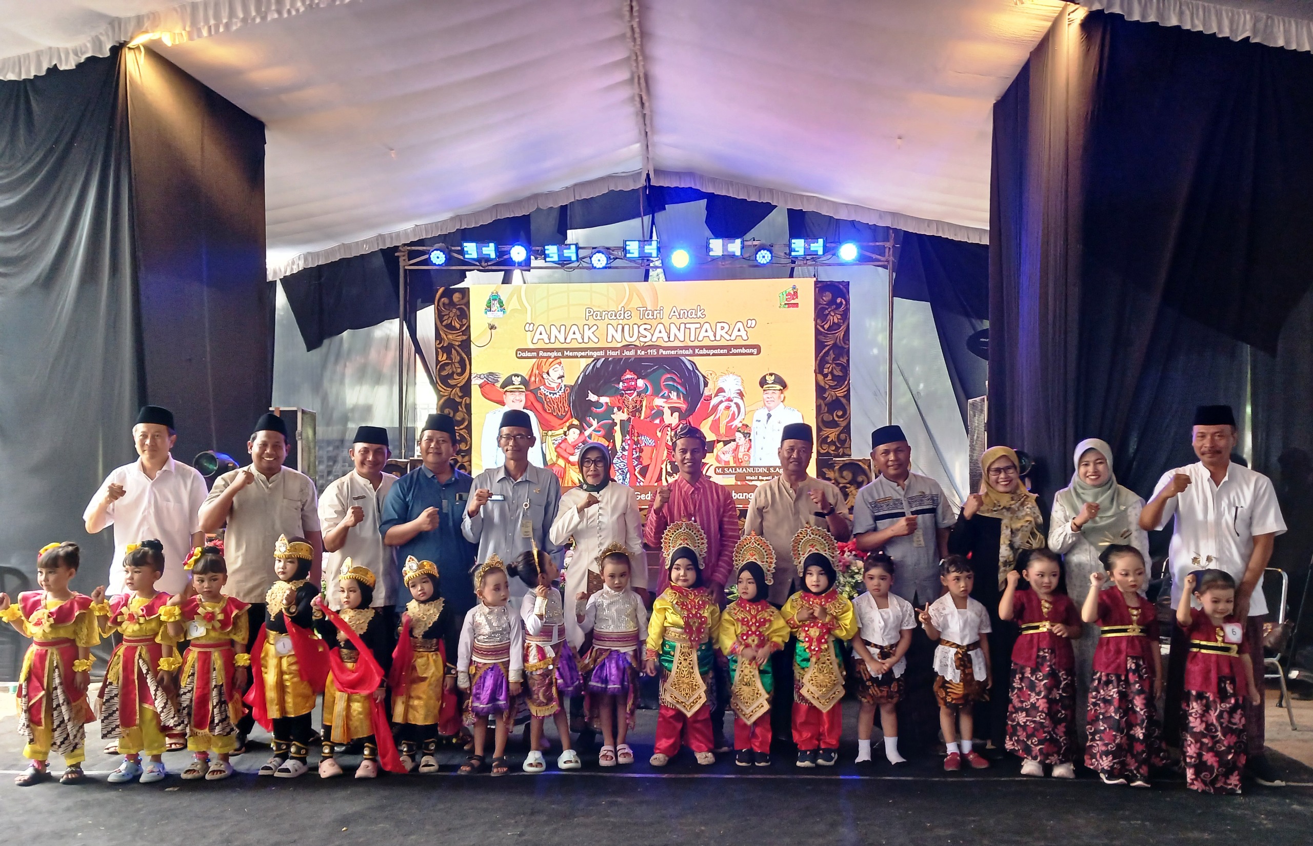 parade seni tari anak