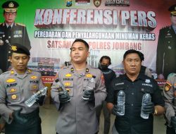 Polres Jombang Berhasil Mengagalkan Peredaran Miras Jenis Arak Bali