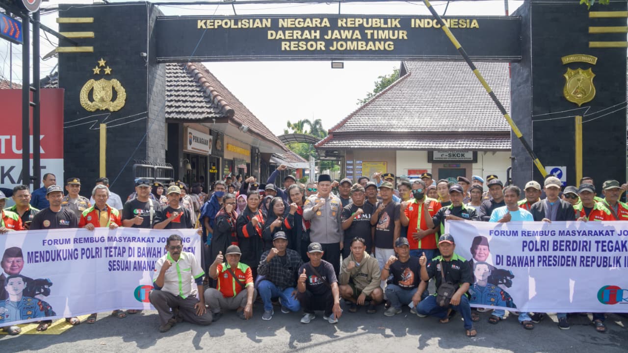 demo polres jombang