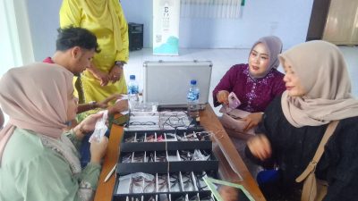 Dalam Rangka Peringati Hari Kartini IIK Perhutani KPH Jombang Gelar Cek Kesehatan Gratis Dan Cek Mata
